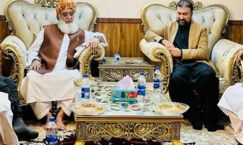 CM Bugti, Fazl agree on talks to resolve seminary raids issue