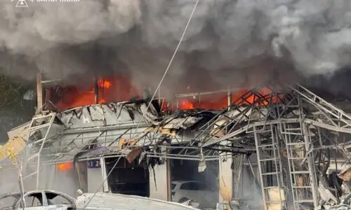Russian attacks leave 22 dead in Ukraine