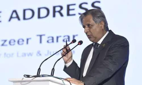 Breathe Pakistan: Law minister decries &lsquo;lack of will&rsquo; in tackling climate crisis