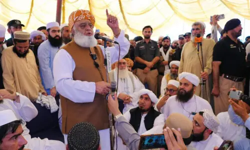 Fazl announces countrywide protest against killing of JUI-F cleric