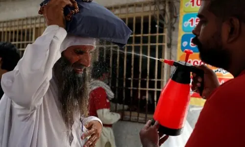 KP PDMA directs deputy commissioners to take precuationary measures ahead of heatwave