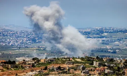 Israeli forces carry out new air strikes in Lebanon, Hezbollah targets IDF positions