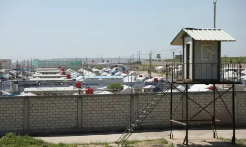 Women linked to IS charged with slavery after landing in Australia