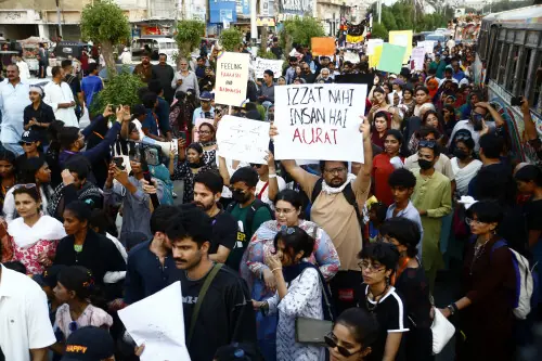Despite restrictions and uncertainty, Aurat March marches on in Karachi
