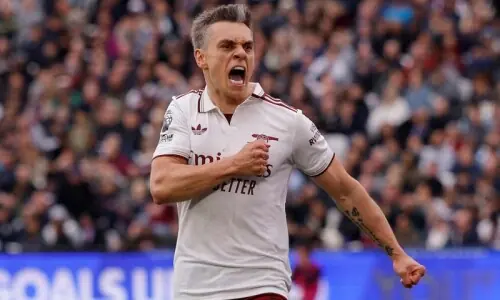 Trossard&rsquo;s late strike secures vital win for Arsenal at West Ham