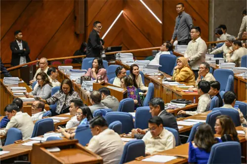 MPs impeach presidential hopeful  Sara Duterte