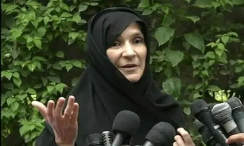 Imran&rsquo;s sister urges SC to order his hospitalisation