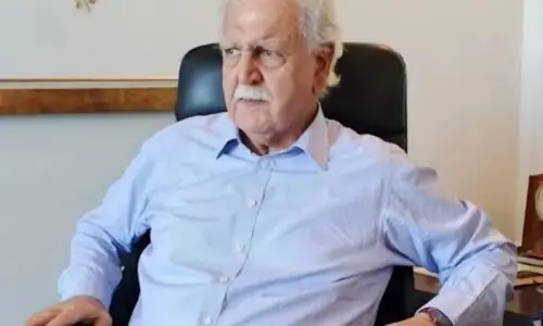 SC overturns its own conviction of ex-minister Anwar Saifullah in graft case SC overturns its own conviction of ex-minister Anwar Saifullah in graft case