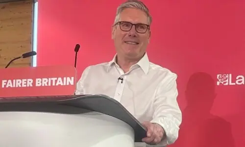 Pressure grows on Starmer to resign