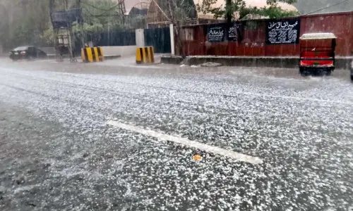 Heavy rain, hailstorm lash city