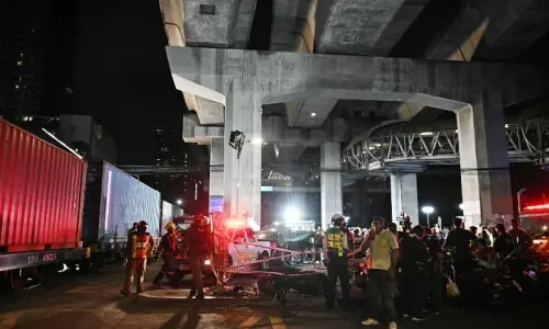 At least eight dead, 25 injured in train collision that sparks bus fire in Thailand At least eight dead, 25 injured in train collision that sparks bus fire in Thailand