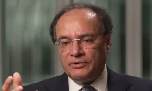 Aurangzeb calls Panda Bond issuance transformational step