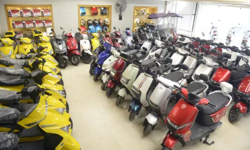 Rising fuel prices drive surge in demand for e-bikes in Rawalpindi