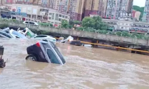 21 killed as rains drench southern, central China