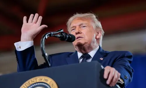 Trump says US and Iran are &lsquo;getting a lot closer&rsquo; to a deal