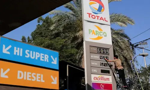Pakistan plans oil reserves, storage push as Hormuz constraints expose vulnerabilities Pakistan plans oil reserves, storage push as Hormuz constraints expose vulnerabilities