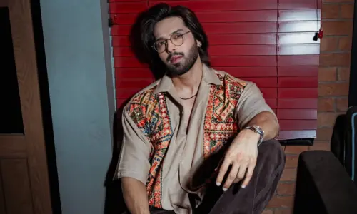 Fahad Mustafa appeals to Marriyum Aurangzeb to keep cinemas in Punjab open longer