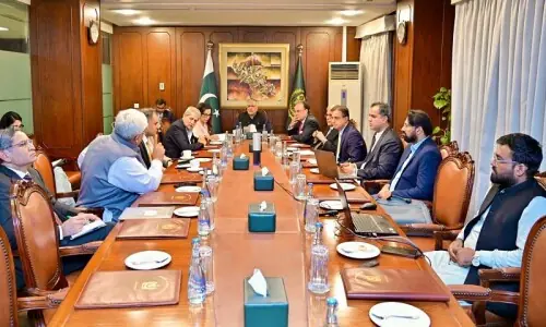 Another meeting expected as PML-N, PPP continue budget discussions ahead of June 10 presentation Another meeting expected as PML-N, PPP continue budget discussions ahead of June 10 presentation