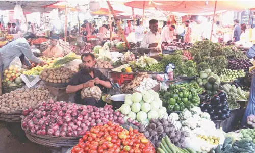 Weekly inflation rises 14.75pc