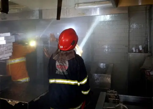 Hundreds of people evacuated safely after fire erupts at shopping mall