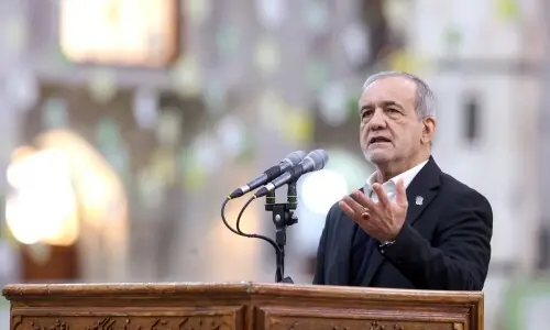 Iran must move beyond current state of &lsquo;neither war nor peace&rsquo;: Pezeshkian