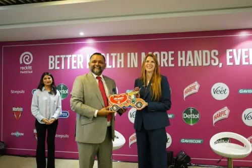 British High Commissioner Jane Marriott visits Reckitt Pakistan Office to discuss public health aims