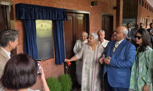 Aitchison dedicates classroom to Indian Punjab ex-CM Harcharan Brar Aitchison dedicates classroom to Indian Punjab ex-CM Harcharan Brar