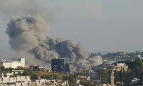 Israel strikes south Lebanon even as Trump touts imminent US-Iran peace deal