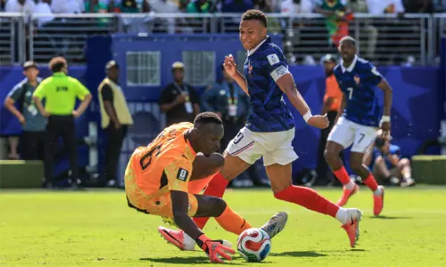 Mbappe&rsquo;s heroics prove too much as Senegal go down 3-1 to France