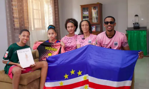 Heroic Cape Verde keeper Vozinha to be reunited with mum at World Cup after visa issue