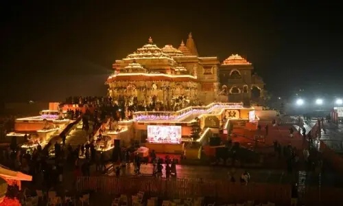 India probes graft charges at temple built on Babri mosque