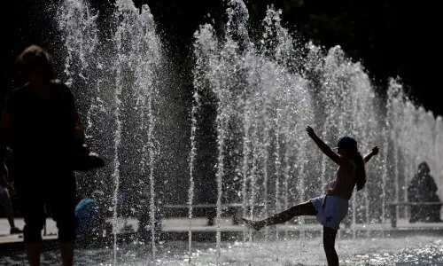 Europe swelters under heatwave, France restricts alcohol consumption