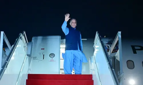 PM Shehbaz, CDF Asim Munir head to Switzerland for Iran-US talks