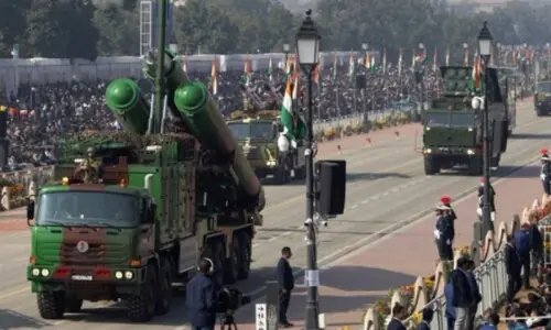 India in talks to sell supersonic BrahMos missile to UAE, sources say India in talks to sell supersonic BrahMos missile to UAE, sources say