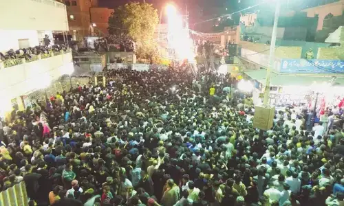 Police register terrorism case over car-ramming incident at DHA imambargah