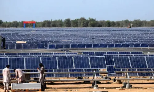Bloomberg pledges $285m for clean energy