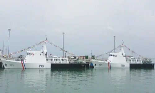Centre, Sindh vow better liaison on marine safety Centre, Sindh vow better liaison on marine safety