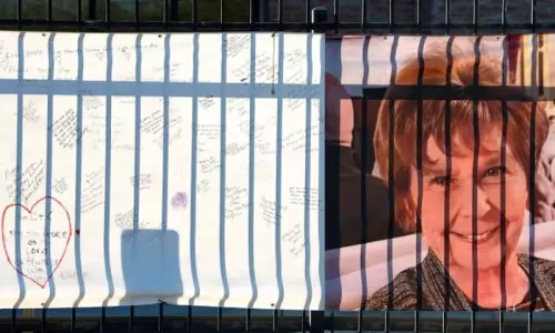 US TV news host begs for info after kidnap note says mother is dead US TV news host begs for info after kidnap note says mother is dead