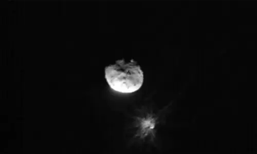 Asteroid zooming past Earth visible to stargazers Asteroid zooming past Earth visible to stargazers
