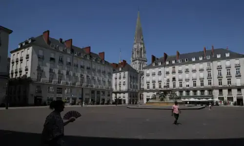Europe swelters under deadly &lsquo;Omega&rsquo; heatwave
