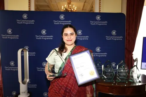 Mahwari Justice's Bushra Mahnoor wins Commonwealth Youth Award for work on menstrual justice