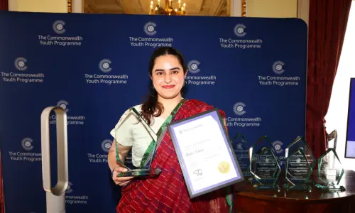 Mahwari Justice's Bushra Mahnoor wins Commonwealth Youth Award for work on menstrual justice