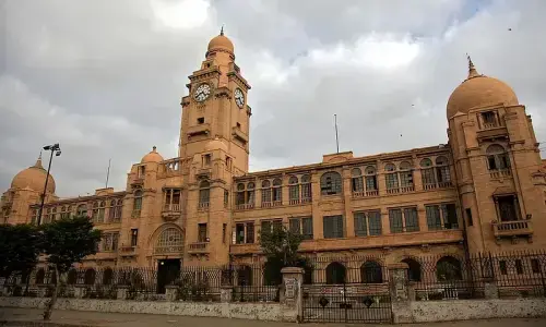Call to increase Karachi Metropolitan Corporation budget from Rs60bn to ‘at least Rs300bn’ Call to increase Karachi Metropolitan Corporation budget from Rs60bn to ‘at least Rs300bn’