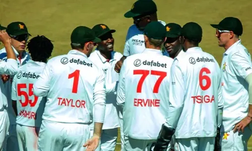 Zimbabwe dominate first day of Bangladesh Test