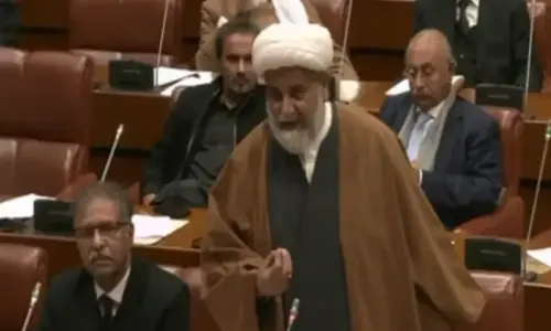 Senate opposition leader files privilege motion against Bhara Kahu SHO over 'discourteous' conduct