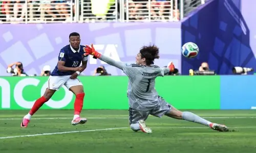 Mbappe scores twice as France breeze past Sweden into World Cup last 16