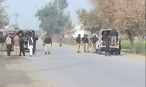 Security forces foil attempts to blow up girls' school, bridge in KP's Bannu Security forces foil attempts to blow up girls' school, bridge in KP's Bannu