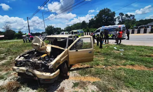 Nine Thai monks killed after boy drives truck into procession Nine Thai monks killed after boy drives truck into procession