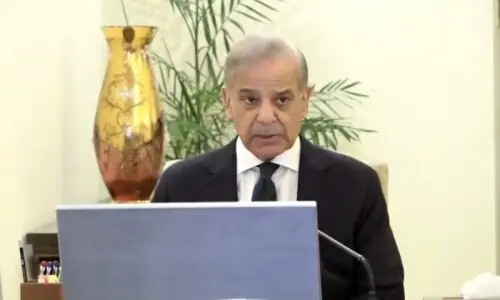 PM orders ban on production, use of substandard syringes to curb spread of infectious diseases