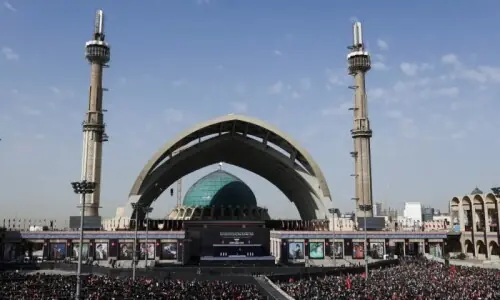 Huge crowds gather in Iran as funeral ceremonies for assassinated supreme leader begin Huge crowds gather in Iran as funeral ceremonies for assassinated supreme leader begin